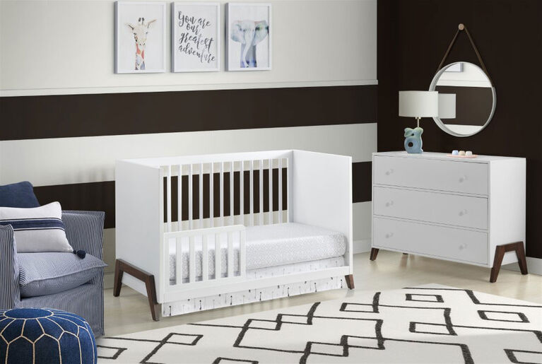 Oxford Baby - Mari Modern Crib White