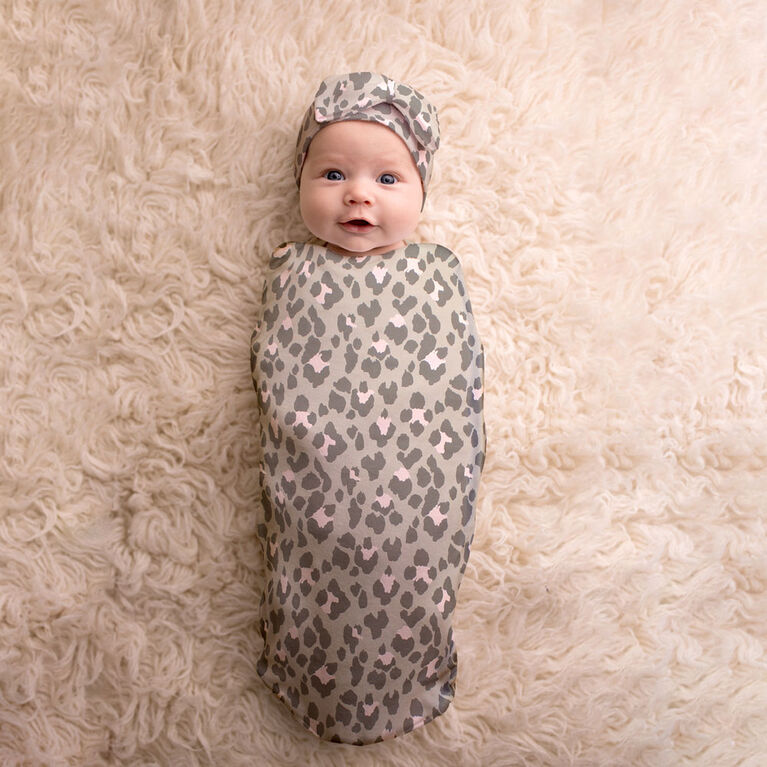 Itzy Ritzy-Cutie Cocoon and Hat Set - l&eacute;opard blush