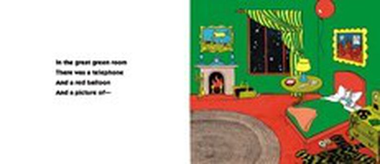 Goodnight Moon Padded Board Book - English Edition