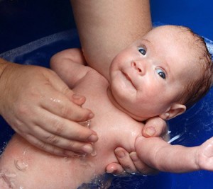 Baby Bath Basics and Safety Tips