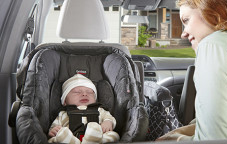 Le tout premier voyage de bébé en voiture