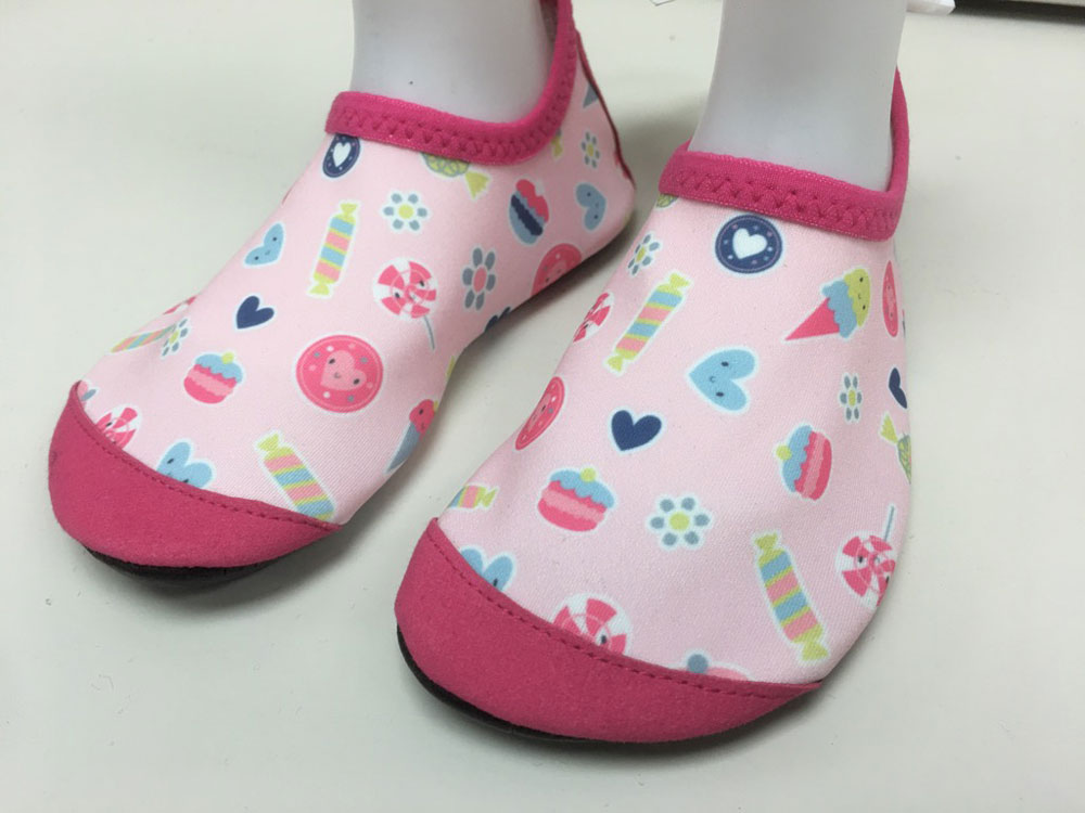 Tickletoes Girl Pink Print Aqua Shoes Size 4 Babies R